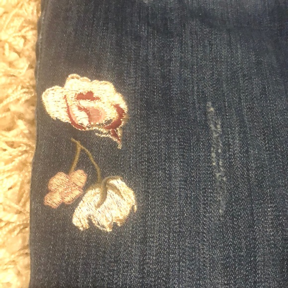 Jeans - Picture 8 of 8